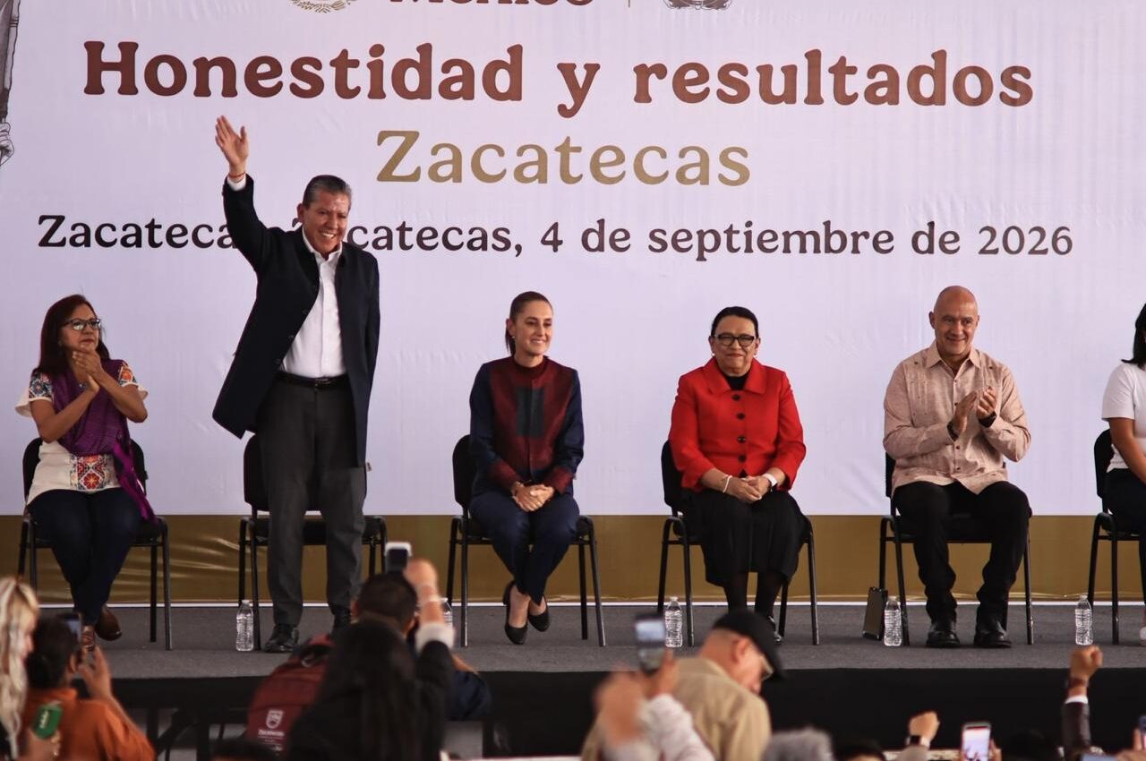 Claudia Sheinbaum y David Monreal durante el Segundo Informe en Zacatecas